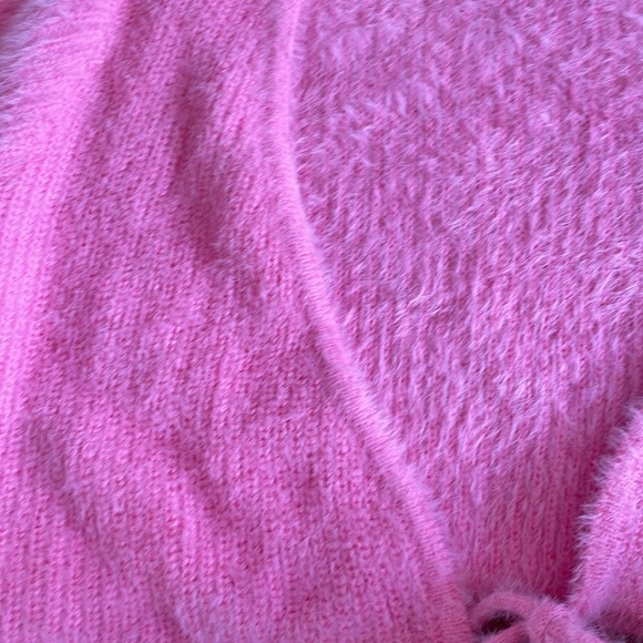 Fuzzy tie front cropped sweater - Picture 3 of 4